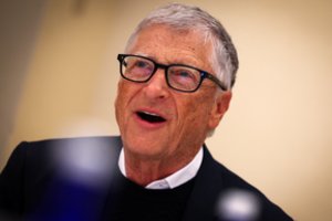 B. Gatesas kaip reikiant kirto E. Muskui: apkaltino „vaikų žudymu“