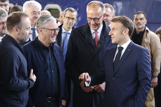 Kyjive – svarbus Europos lyderių susitikimas: tarsis dėl paliaubų
