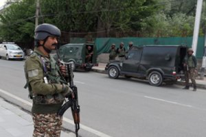 Indijos ir Pakistano konfliktas. Paliaubos aptemo: Indija apkaltino Pakistaną susitarimų pažeidimu