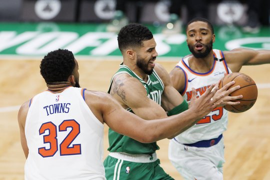 „Celtics“ prisiminė, kad moka mesti tritaškius – šįkart subombordavo „Knicks“