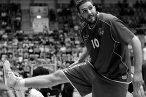 Netikėtai mirė buvęs Serbijos krepšinio rinktinės žaidėjas – taip ir nepamatė jo atkuriamo klubo mačo