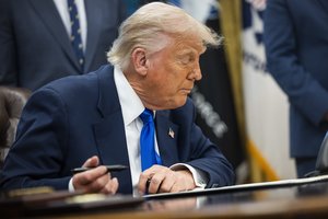 BBC: kitas D. Trumpo sprendimas dėl karo Ukrainoje bus lemiamas