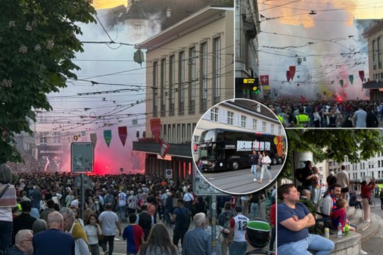 Bazelyje „Euroviziją“ nustelbė kurtinančios petardos ir dūmų debesys: į gatves išėjo minia žmonių