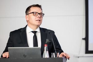 Advokatūra: visos pajamos iš mokestinių pakeitimų turi būti nukreiptos į gynybą