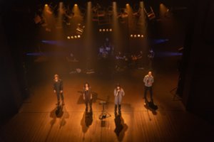 Spektaklis „Neišmoktos pamokos“ sugrįžta į Vilnių