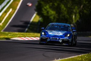 Įspūdingas lenktynininko K. Vingilio pasirodymas – auksas Niurburgringe