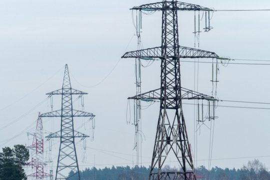 Didmeninė elektros kaina Lietuvoje praėjusią savaitę augo