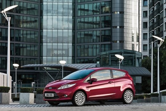 Patikimos ir patogios: ekspertai išrinko 7 naudotus automobilius, kurie verti dėmesio