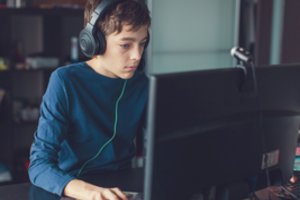 Itin pavojingas internetinis „iššūkis“ – ir tarp lietuvių: perspėja tėvus ir pedagogus