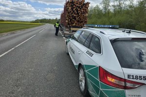 Savaitę visoje Lietuvoje tikrinę sunkvežimius pareigūnai išaiškino 7 girtus vairuotojus