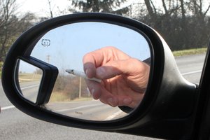 Siūlo tobulinti tabako gaminių ženklinimą: ant pakuočių įpareigotų nurodyti pagalbos linijos rekvizitus