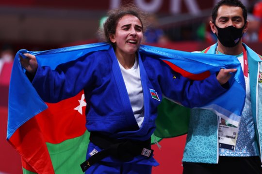 Skandalas paradziudo padangėje – Azerbaidžano kovotojos nebuvo aklos, viena diskvalifikuota visam gyvenimui