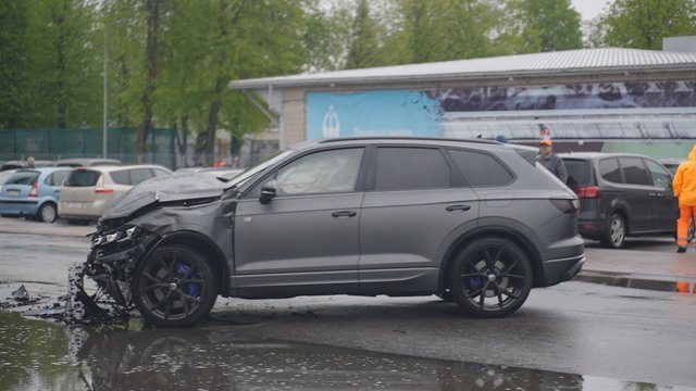 Vaizdai iš avarijos Panevėžyje: susidūrus automobiliams sužeisti 8 žmonės