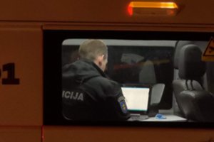 Keista istorija Šakių r.: vyras teigia, kad kažkas apgaulės būdu pardavė jo namą ir pasisavino pinigus