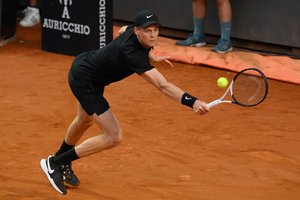 „Masters“ turnyro Romoje pusfinalyje – du Italijos tenisininkai