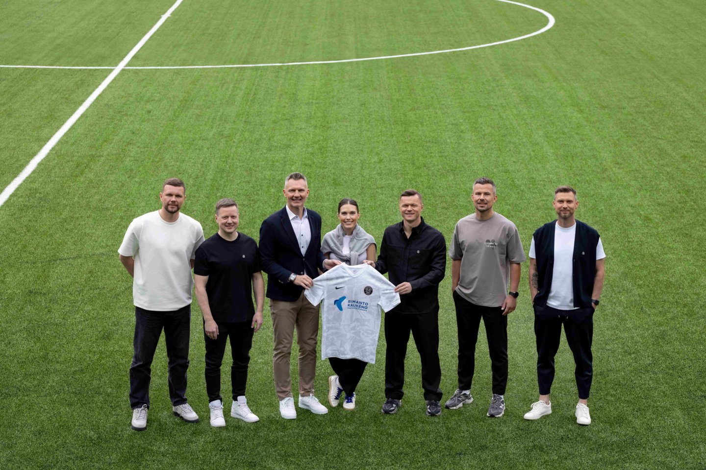 Rimantas Kaukėnas ir Darvydas Šernas suvienijo jėgas vaikų labui.<br> Pr. siuntėjo nuotr.