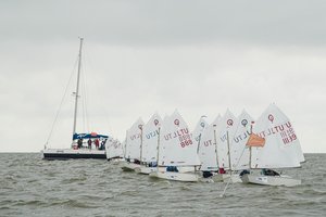 Lietuvos buriavimo taurės regatoje – atšiaurios oro sąlygos bei karšta kova dėl rezultatų