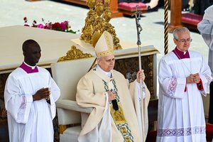 Vatikane prasidėjo popiežiaus Leono XIV inauguracija