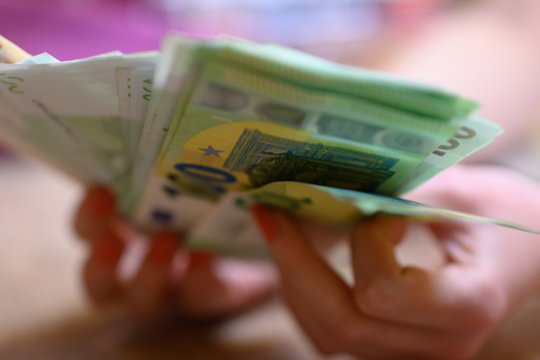 Smulkioms įmonėms siūloma mažinti pelno mokesčio tarifą