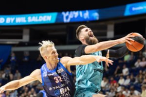 Trečiosios vietos klausimas spręsis paskutiniajame ture – „vilkai“ palaužė jonaviečius