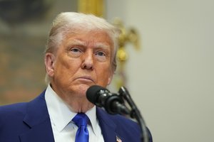  Po žinios apie J. Bidenui diagnozuotą vėžį – D. Trumpo reakcija