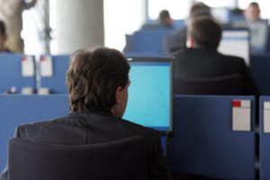 Darbus perleido dirbtiniam intelektui ir pasigailėjo – po metų suprato, kokią padarė klaidą