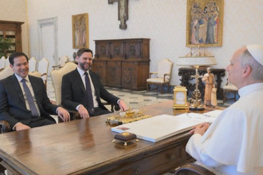Po kritikos – nuoširdus popiežiaus Leono XIV ir J. D. Vance'o pokalbis: paaiškėjo, ką aptarė