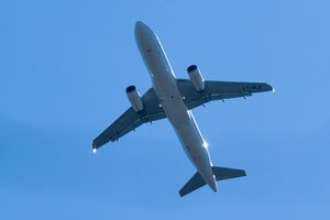 Dėl gedimo Paryžiaus Orli oro uoste antrą dieną tęsiasi chaosas: atšaukiami skrydžiai