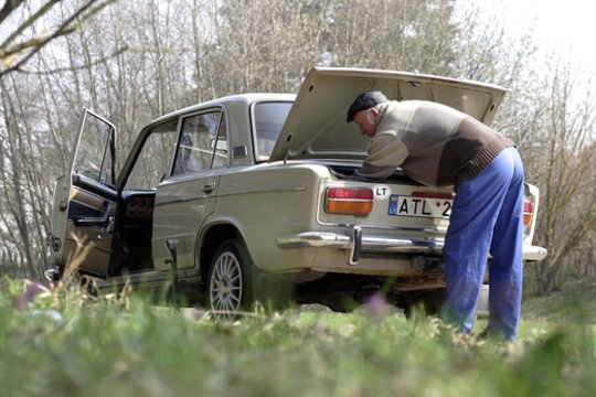 Sovietų Sąjungoje ne šiaip sau nebuvo juodos spalvos automobilių „Žiguli“