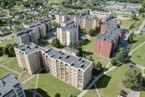 Kviečiame įvertinti pokyčius, kurie taupo šilumą ir keičia gyvenimo kokybę: renkamas Metų renovacijos projektas