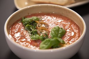 „Gazpacho“ sriuba: skani, gaivi ir greitai pagaminama 