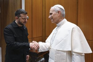 Popiežius Leonas XIV pasirengęs surengti taikos derybas Vatikane