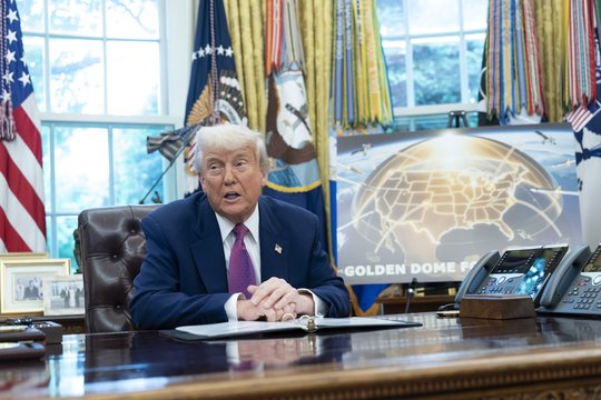 D. Trumpas atskleidė daugiau detalių apie JAV oro gynybos sistemą „Auksinis kupolas“