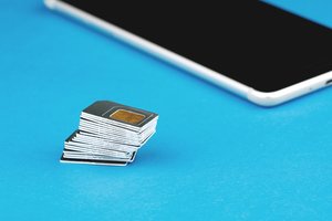 Planuojantiems keliones svarbus įspėjimas – sena telefono SIM kortelė paliks be ryšio