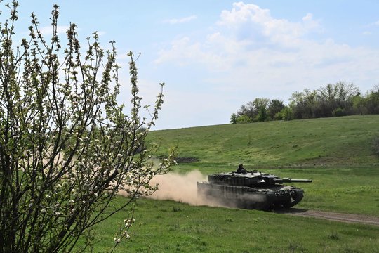 „Politico“: JAV nesutinka įtraukti į G7 pareiškimą „tolesnę paramą“ Ukrainai