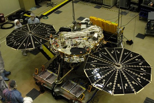 Naujas tyrimas: prieš išsiunčiant Marso zondą į Raudonąją planetą, jį supo anksčiau nematyti ekstremalūs mikrobai