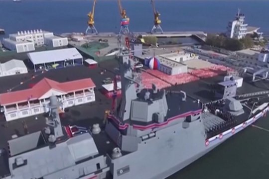 Dar vienas ginklų bandymas Šiaurės Korėjoje: link Japonijos jūros paleido kruizines raketas