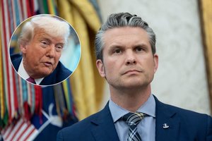 Ima panašėti į sektą: P. Hegsethas Pentagone vedė pamaldas, D. Trumpą šlovino kaip paskirtą Dievo