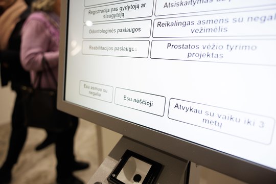 Tyrimas: gyventojai už paslaugas moka ir viešosiose sveikatos priežiūros įstaigose 