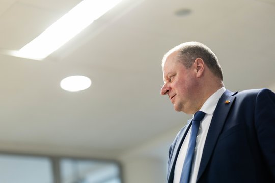 Pritarus NT mokesčio projektui – S. Skvernelio pasiūlymas: pajamos būtų skiriamos ne gynybai