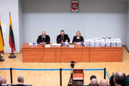 Teismas baigė nagrinėti riaušių prie Seimo bylą: paaiškėjo, kada skelbs nuosprendį