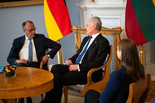 Iš F. Merzo lūpų – raginimas lietuviams ir atsakas į Rusijos grėsmę: šiuo keliu eisime ir toliau