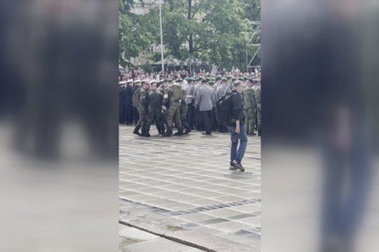 Brigados inauguraciją aptemdė nemalonus incidentas: nualpo vokiečių karys