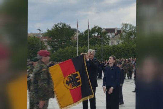 Iš arti parodė, kaip Vilniuje įvyko iškilmingas karinis ritualas – Vokietijos brigados inauguracija