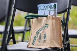 Klaipėdoje suplevėsavo Olimpinės dienos vėliava: iškilmingai pristatytos renginio naujovės