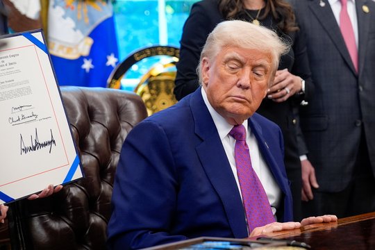 D. Trumpas ES grasina 50 proc. muitais: tikina, jog diskusijos niekur neveda
