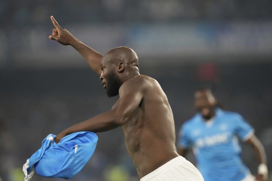 Lemiamą mačą laimėję „Napoli“ futbolininkai – Italijos čempionai
