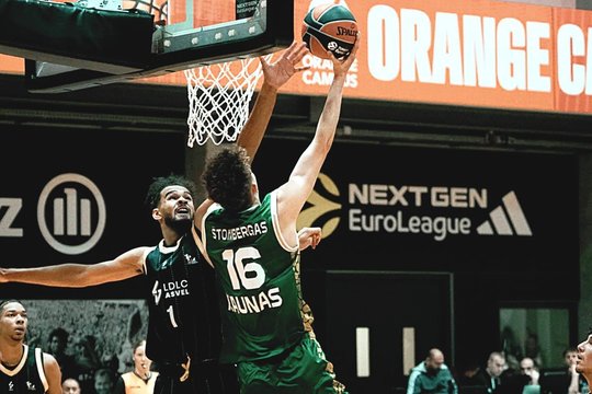 Jaunieji „Žalgirio“ krepšininkai Abu Dabyje trečiąkart laimėjo Eurolygos taurę