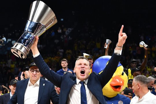 Po triumfo Eurolygoje – Š. Jasikevičius prabilo apie titulo reikšmę ir jaunosios kartos ydas: jie nemoka švęsti