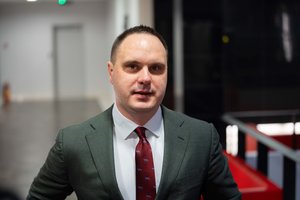 Buvusiam Seimo nariui A. Vyšniauskui „čekiukų“ byloje prokuroras prašo skirti 7,5 tūkst. eurų baudą